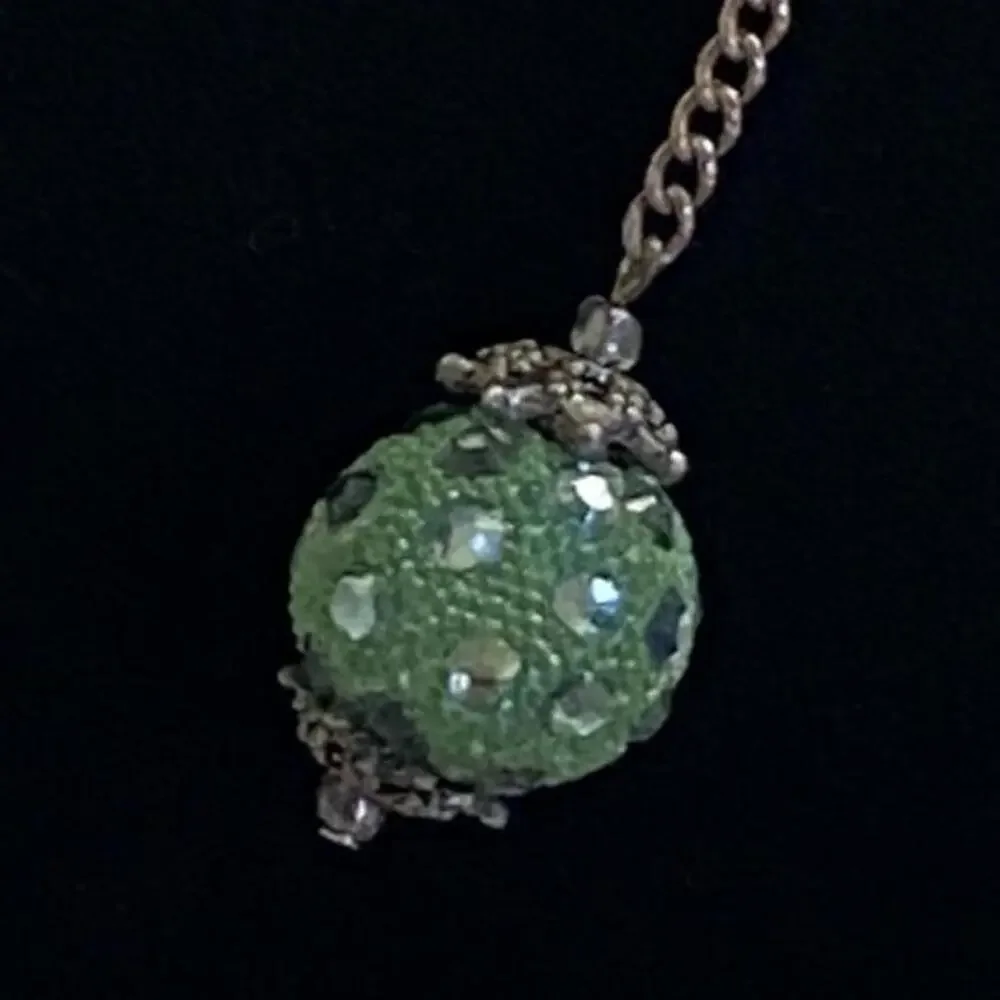 Mid-Century Vintage Green Jeweled Orb Y Necklace Romantic Old-World Silver Tone